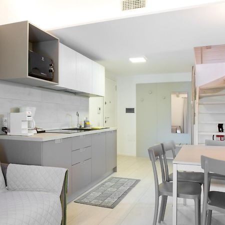 Appartamento Campagnola Mansardato Con Soppalco Riva del Garda Buitenkant foto
